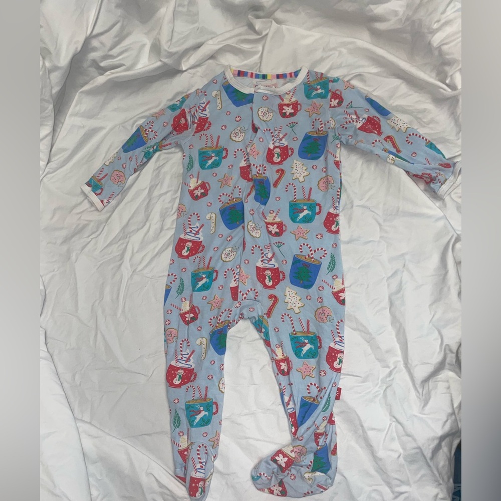 Magnetic Me 6-9 Months/16-19 lbs Hot Cocoa Bamboo Footie Onesie